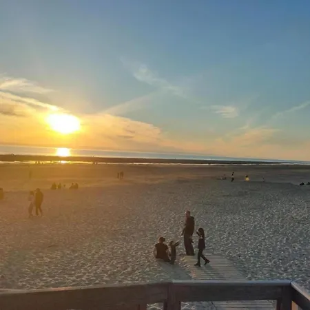 Semesterbostad In Quend-plage Near Forest Quend